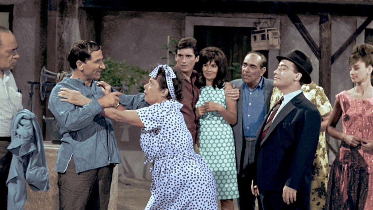 Η πρωταγωνίστρια του Ελληνικού Κινηματογράφου με τη Μικρασιατική ομορφιά που αφαίρεσε την ελιά σήμα κατατεθέν της για μην την αναγνωρίζουν