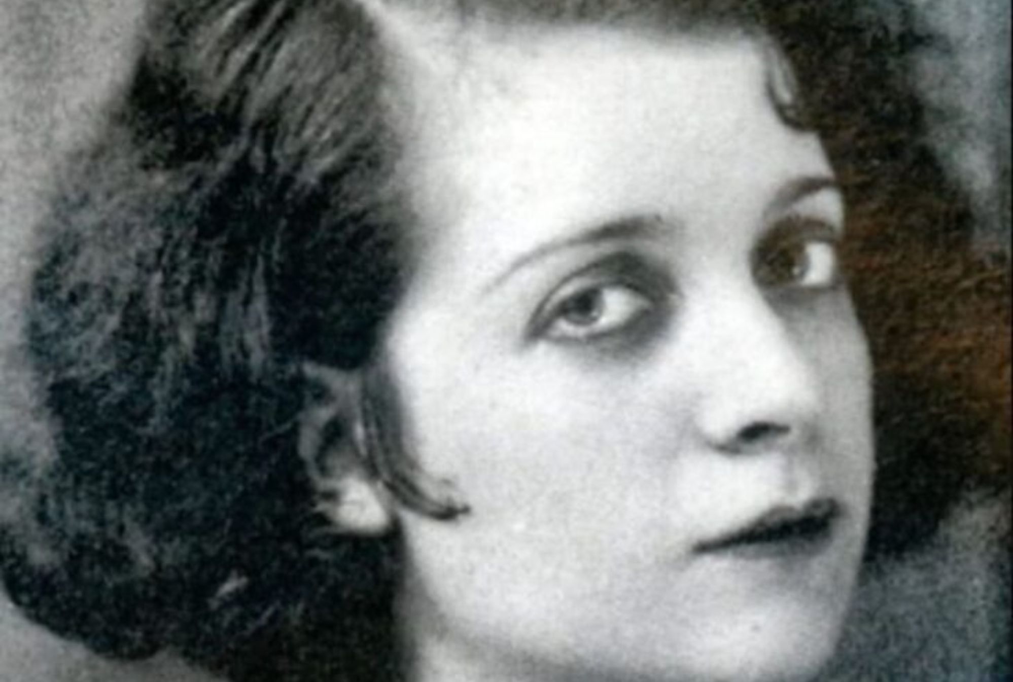 Η κουτσομπόλα προξενήτρα του ελληνικού κινηματογράφου που ξεκίνησε την καριέρα της από τα 13, η απαγωγή, ο διάσημος εγγονός και το τραγικό τέλος ξεχασμένη από όλους