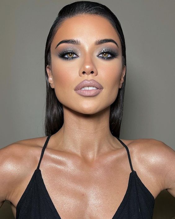 ιδέες-για-lip contouring-στο-μακιγιάζ-