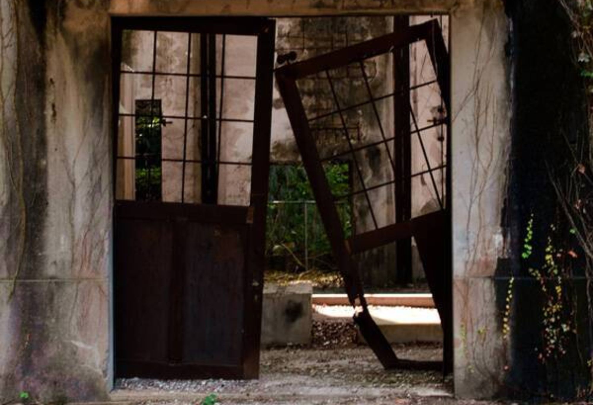 Ψυχολογικό τεστ: Διαλέξτε την είσοδο που σας τρομάζει περισσότερο και ανακαλύψτε λεπτομέρειες της προσωπικότητας σας που δεν γνωρίζατε