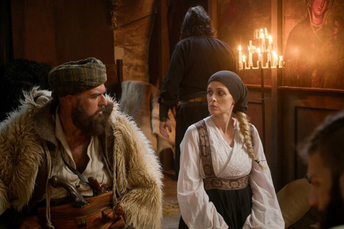 Η Μάγισσα: Θα σε βοηθήσω εγώ να ξεσκεπάσουμε τον δολοφόνο- Ο Μόφορης σε δράση