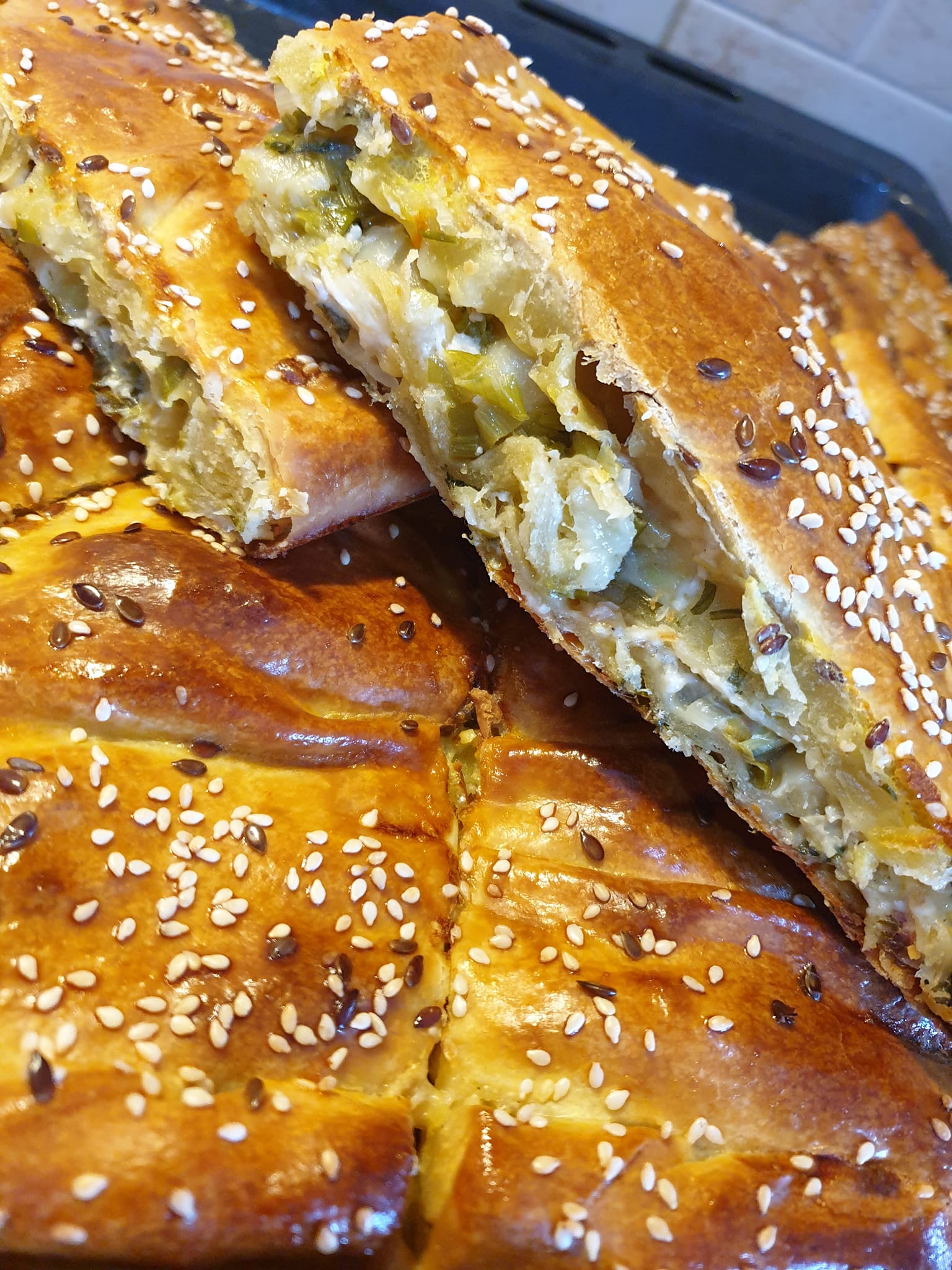 πρασοτυρόπιτα-με-μπέικον-συνταγή- πρασοτυρόπιτα-με-μπέικον-συνταγή-