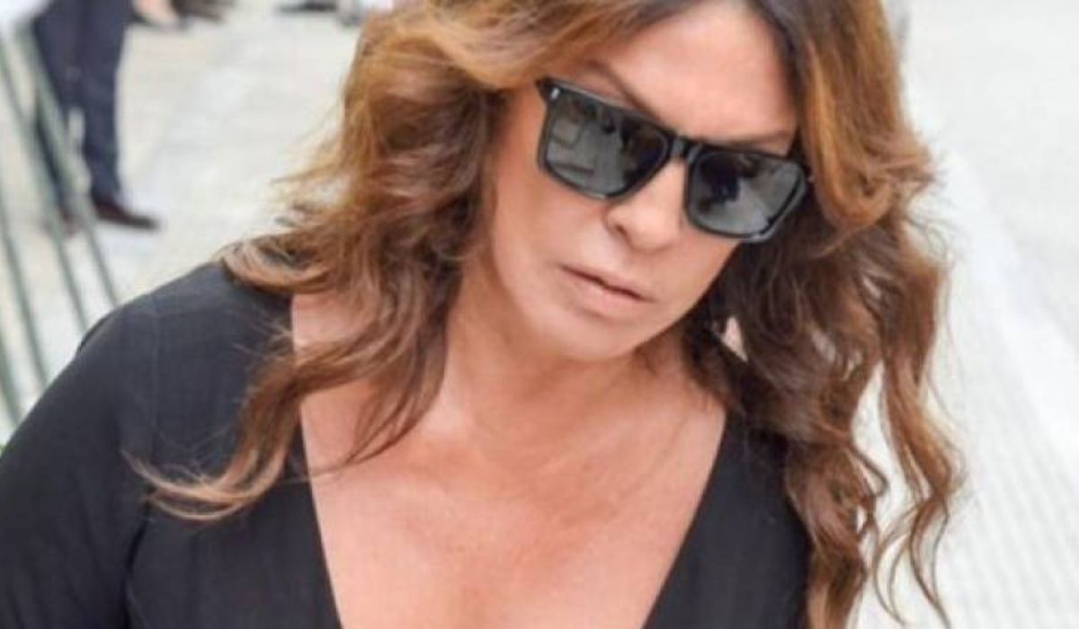 Βάνα Μπάρμπα  : Η μητέρα μου έχει άνοια  – Φέρεται σαν μωρό και με συγκλονίζει