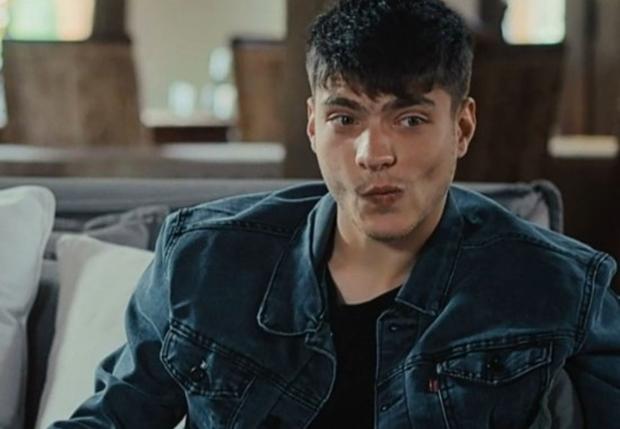 Η Γη της Ελιάς: Η Συγκινητική εξομολόγηση του Λυκούργου θα ραγίσει καρδιές