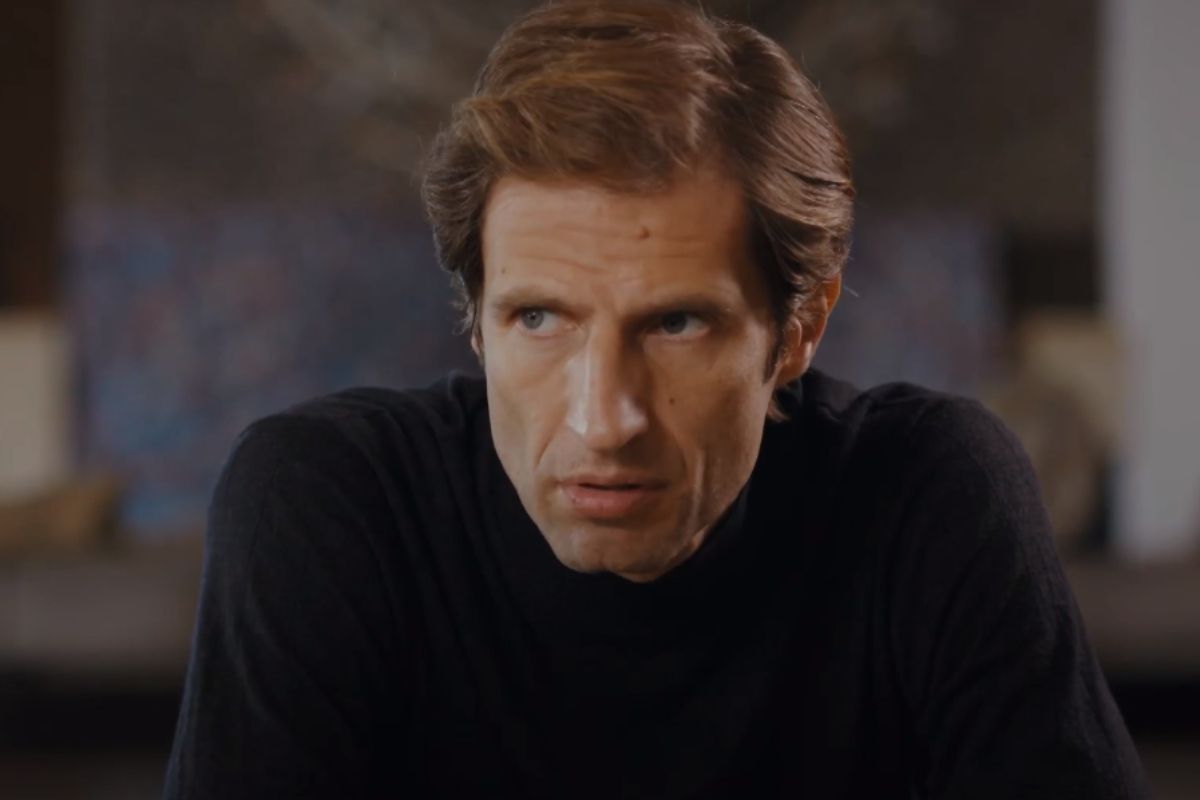 Η Γη της Ελιάς: Ο Κωνσταντίνος κάνει μία ανακοίνωση που της αλλάζει τη ζωή