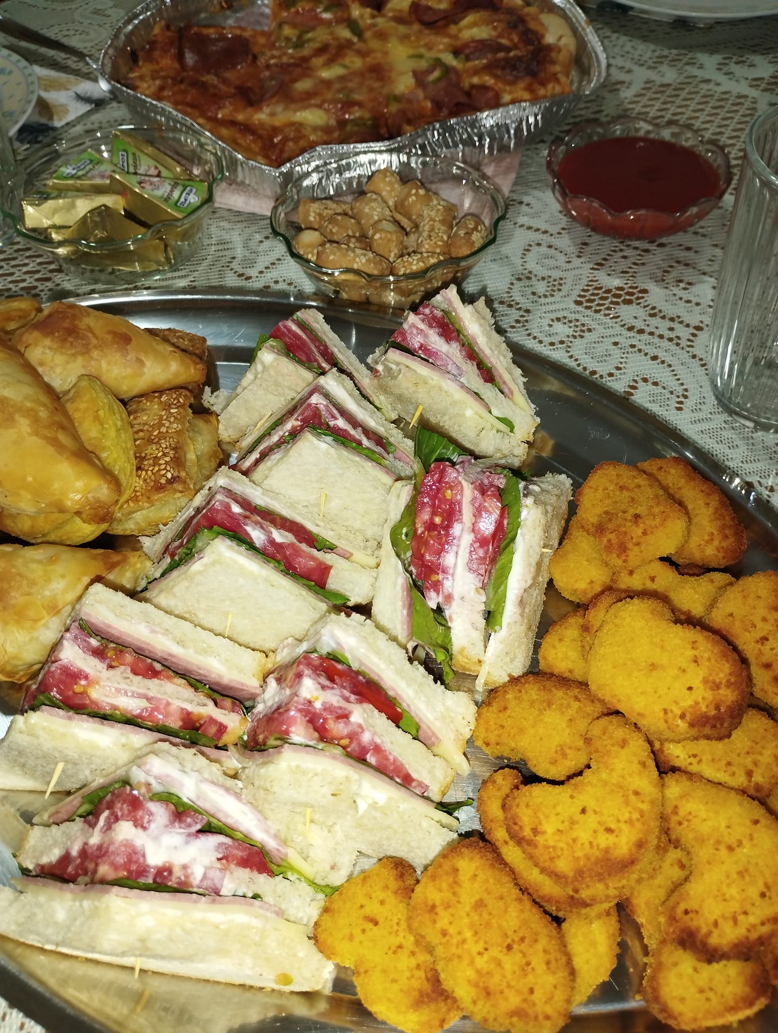 κλαμπ σάντουιτς-με-μορταδέλα-συνταγή- κλαμπ σάντουιτς-με-μορταδέλα-συνταγή-