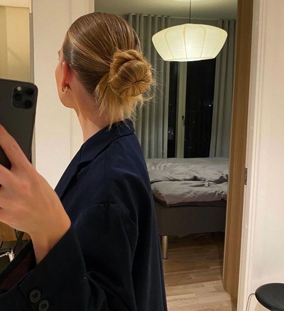 επιμελώς-ατημέλητος-balletcore-κότσος-ιδέες- επιμελώς-ατημέλητος-balletcore-κότσος-ιδέες-