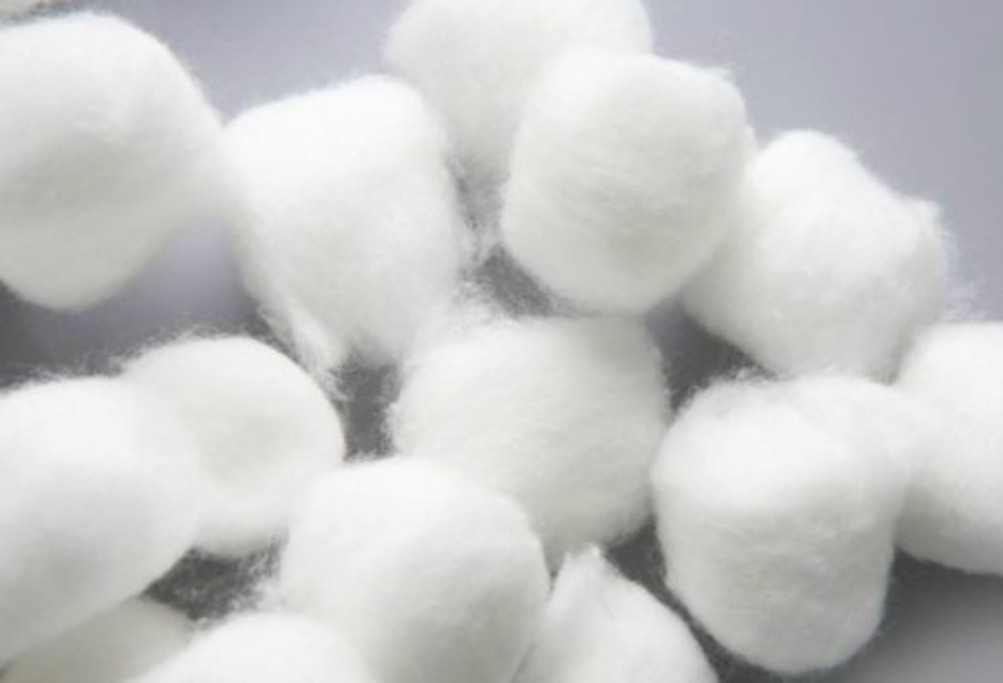 Άσχημες μυρωδιές στο σπίτι από μαγείρεμα κάπνισμα και υγρασία: Κάντε το να μοσχομυρίζει με λίγο μόνο βαμβάκι