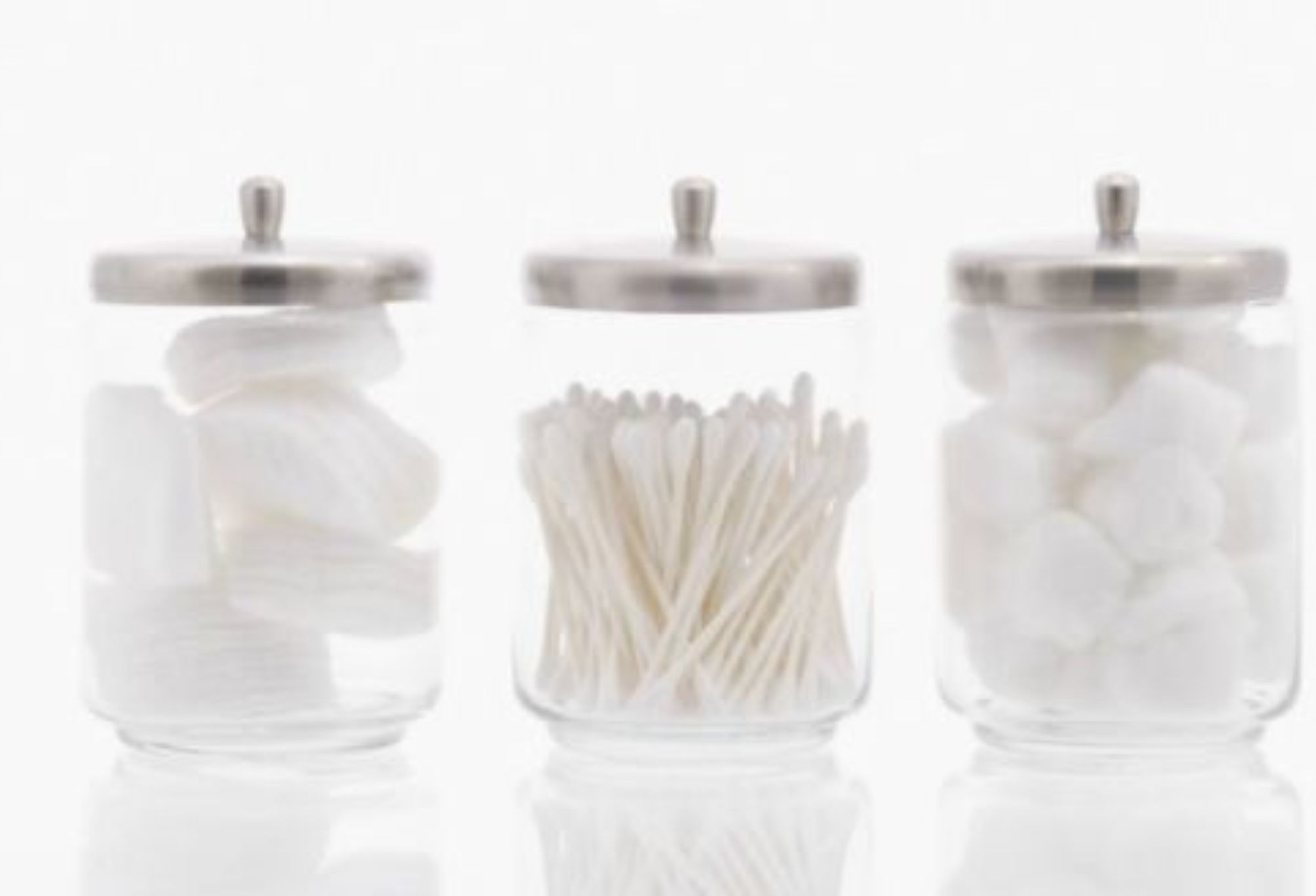 Άσχημες μυρωδιές στο σπίτι από μαγείρεμα κάπνισμα και υγρασία: Κάντε το να μοσχομυρίζει με λίγο μόνο βαμβάκι