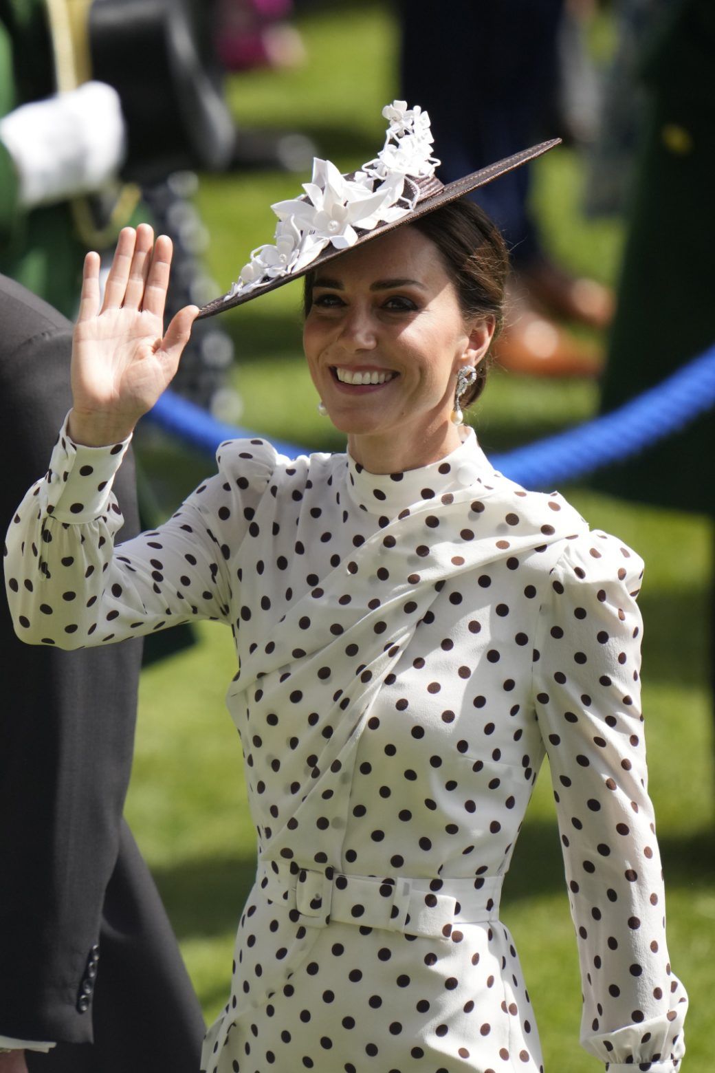 Ελληνίδα κειμενογράφος του Μπάκιγχαμ αποκαλύπτει το παρασκήνιο της περιπέτειας υγείας της Κέιτ – Προβληματισμένος ο Ουίλιαμ