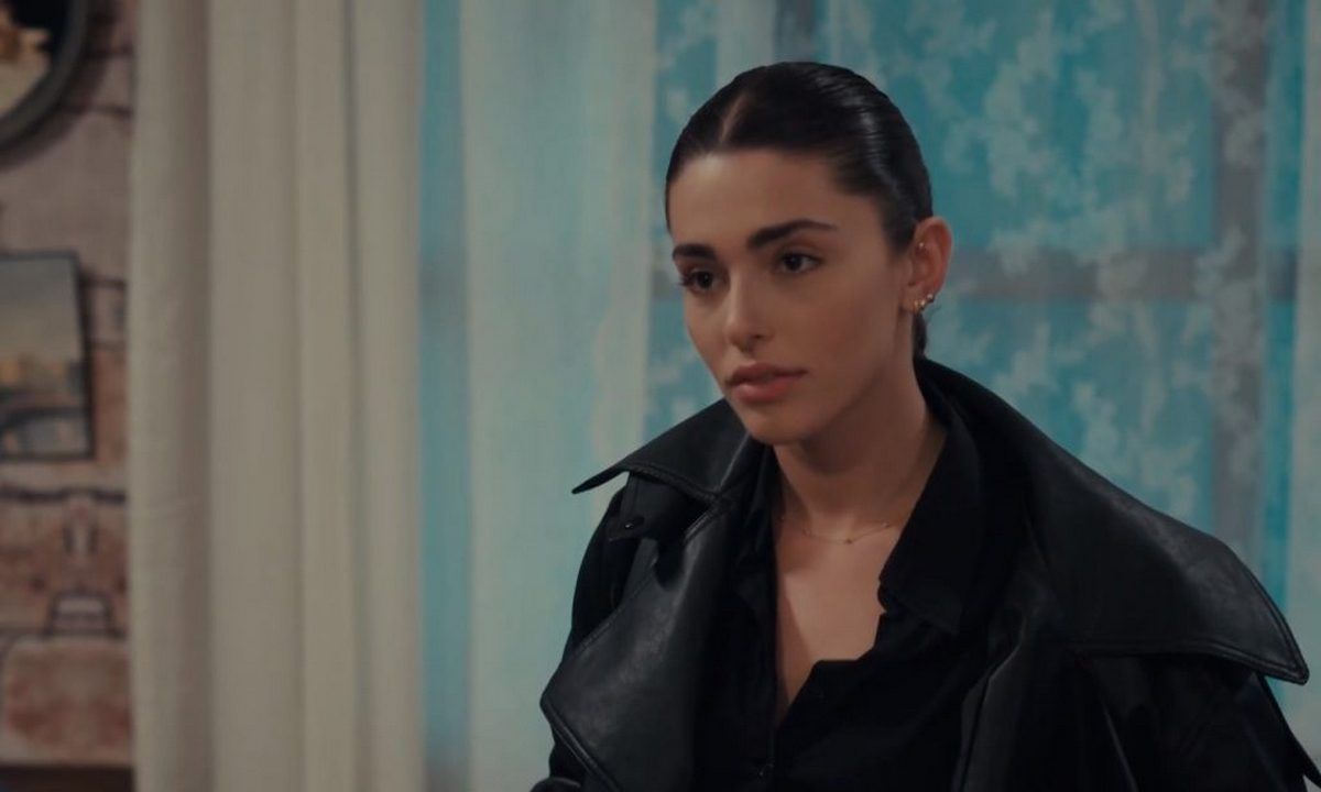 Η Γη της Ελιάς-Αριάδνη- Η Γη της Ελιάς-Αριάδνη-