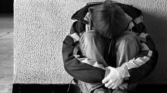 ο-άντρας-μου-μιλάει-υποτιμητικά-στον-γιο-μου-