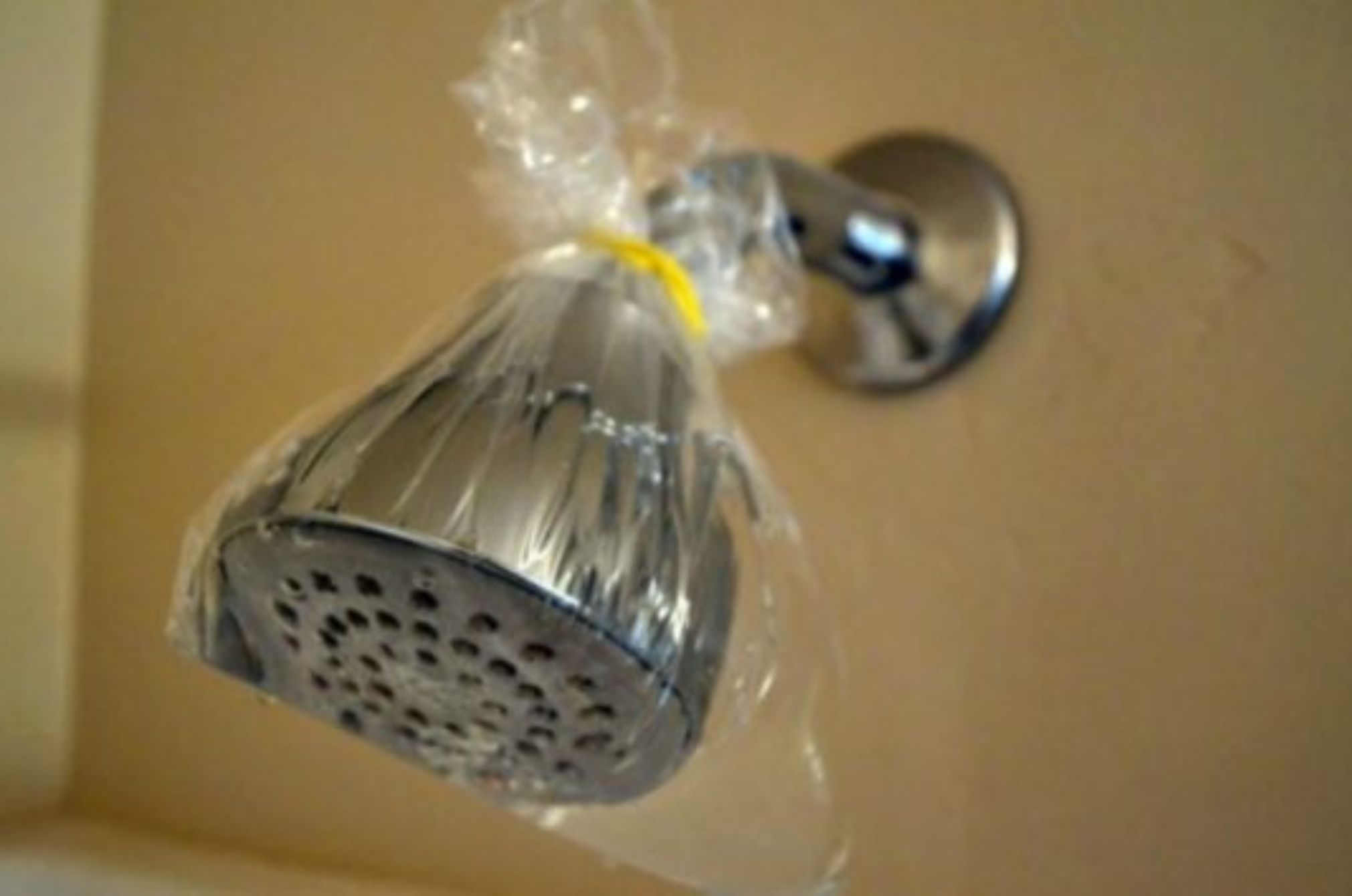 Βρώμικο στρώμα αρμοί σχάρες και άλατα: Καθαρίστε όλα τα δύσκολα σημεία του σπιτιού εύκολα και γρήγορα