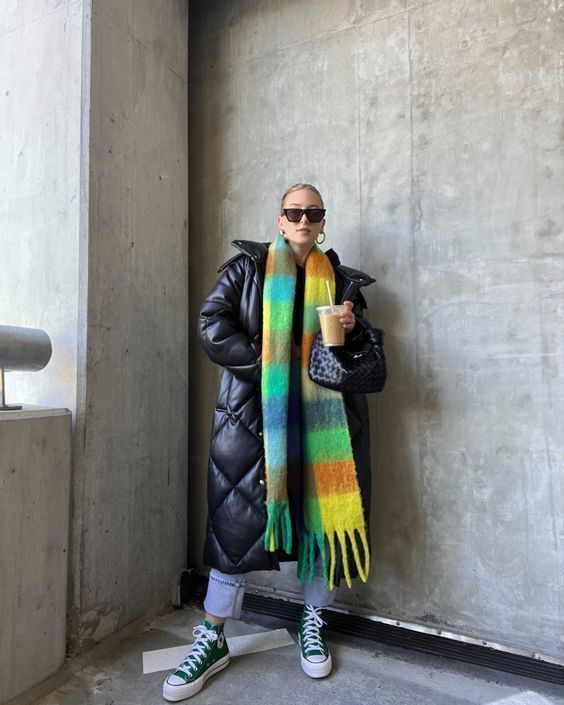 φουσκωτό-μαύρο μπουφάν-ιδέες-