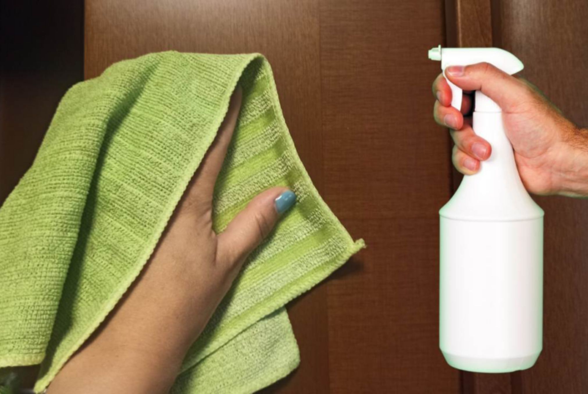 Σκόνη δαχτυλιές και βρωμιά στις ξύλινες πόρτες και έπιπλα: Φτιάξτε γυαλιστικό σπρέι και κάντε τα σας καινούρια
