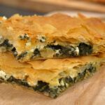 σπανακοτυρόπιτα-με-χωριάτικο φύλλο-συνταγή-