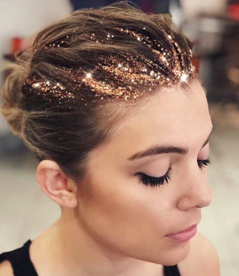 κότσος-με-γκλίτερ-για-τις-Απόκριες-ιδέες- κότσος-με-γκλίτερ-για-τις-Απόκριες-ιδέες-