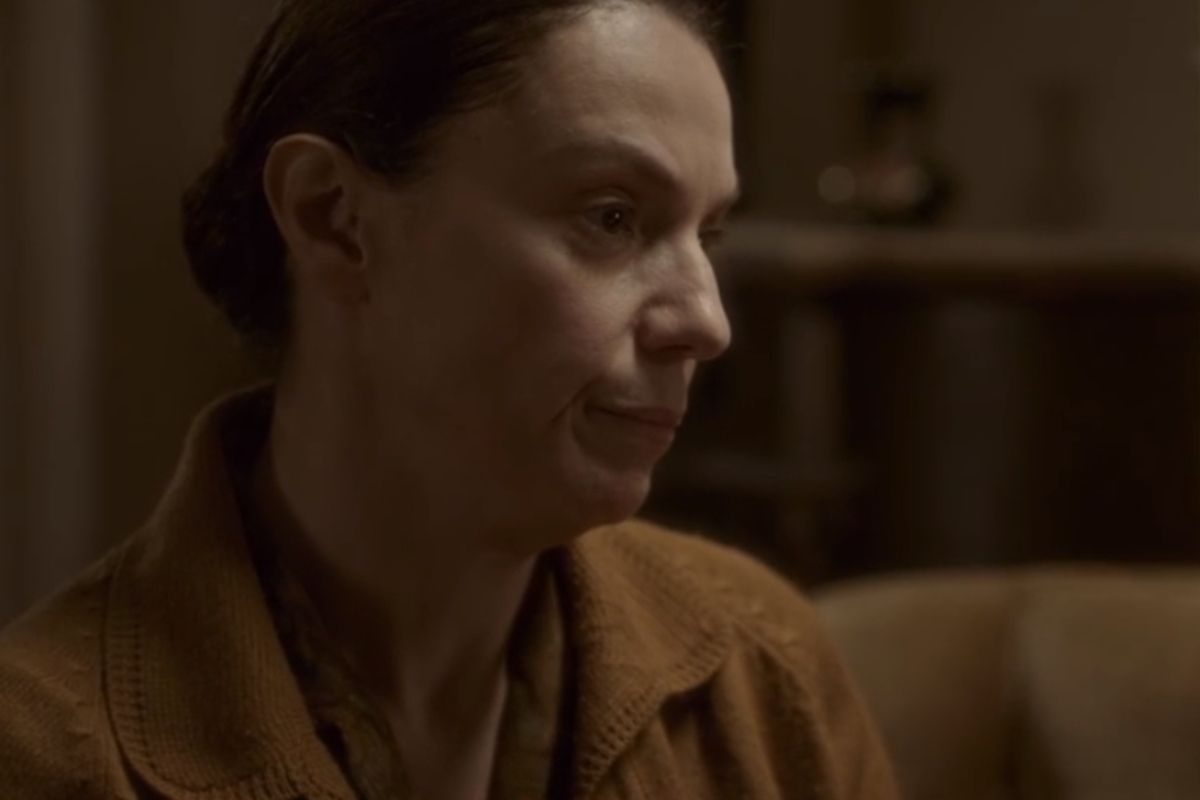 Το Προξενιό της Ιουλίας: Η Κυριακούλα κάνει τα πάντα για να ανακαλύψει την αλήθεια