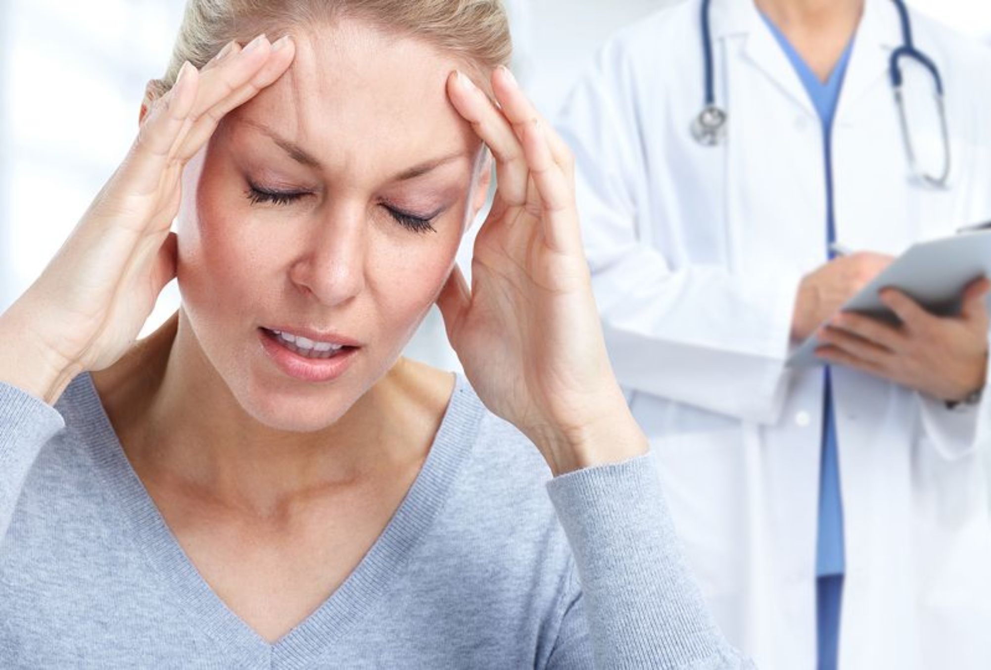 Μούδιασμα στο κεφάλι: Όλες οι ασθένειες που μπορεί να έχετε