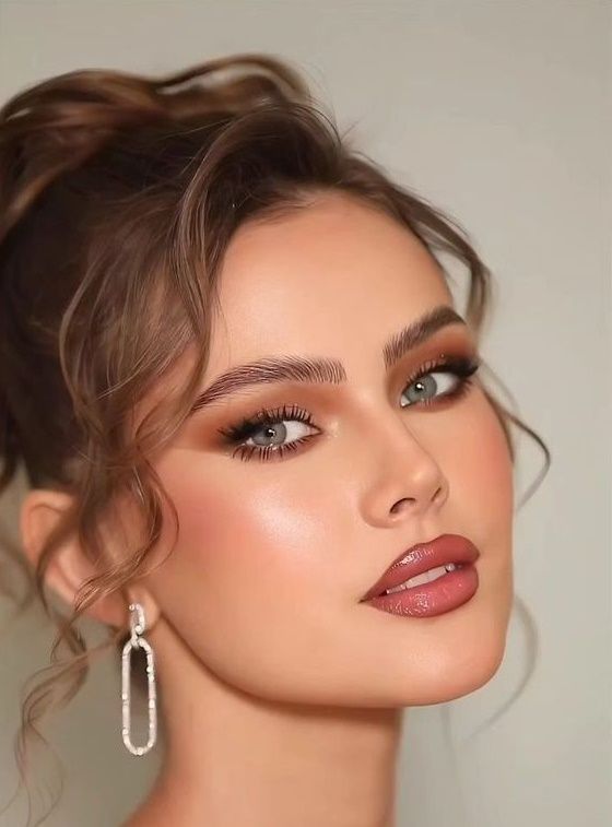 ιδέες-για-peach fuzz-μακιγιάζ-τάσεις 2024-