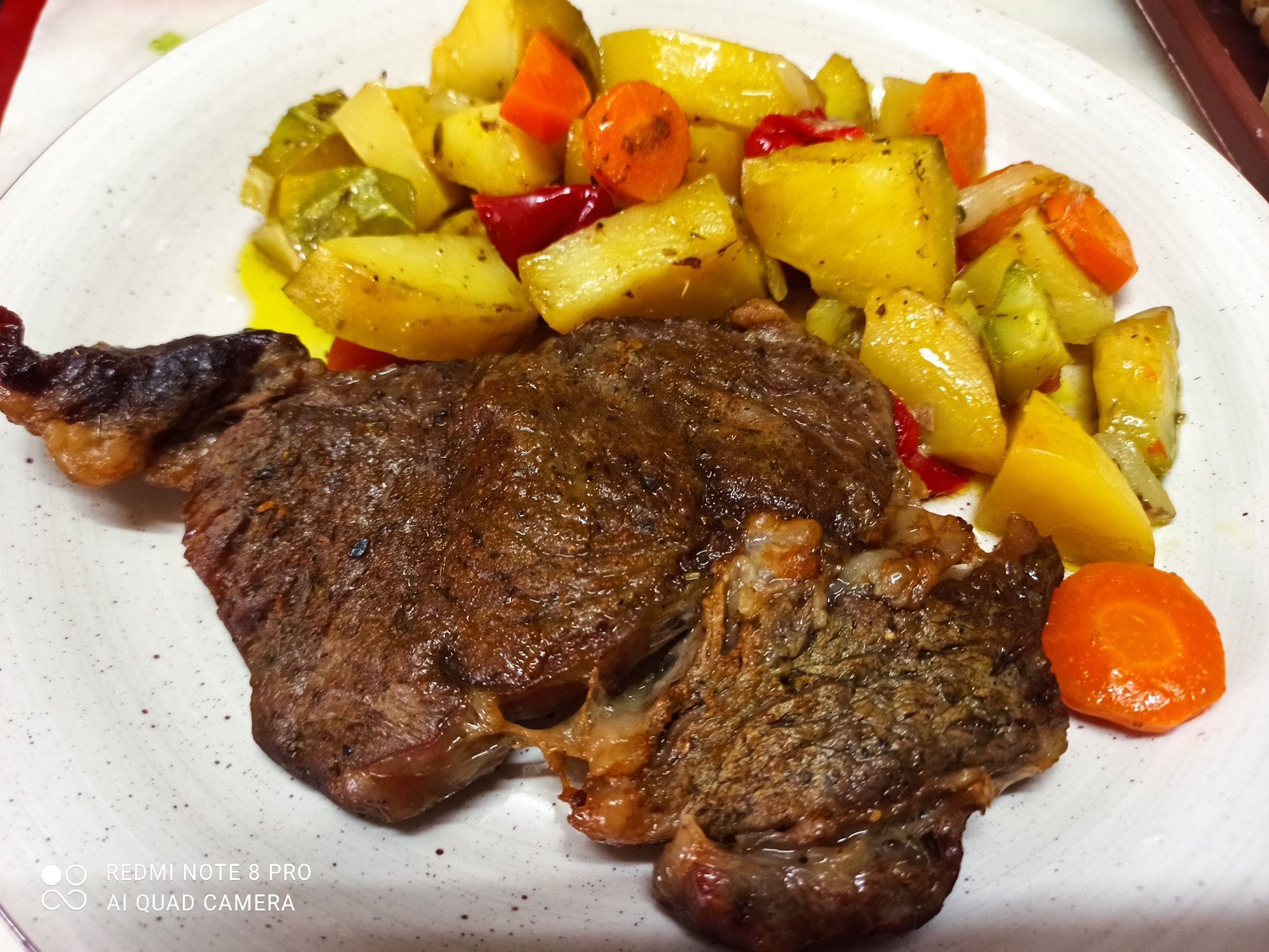 μοσχαρίσιες-μπριζόλες-με-λαχανικά-συνταγή- μοσχαρίσιες-μπριζόλες-με-λαχανικά-συνταγή-