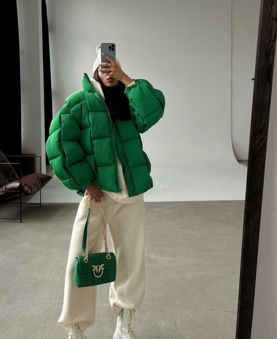 Puffer jackets: Το Νο1 trend για τον Χειμώνα και 15 ιδέες να φορέσεις το φουσκωτό σου μπουφάν Puffer jackets: Το Νο1 trend για τον Χειμώνα και 15 ιδέες να φορέσεις το φουσκωτό σου μπουφάν