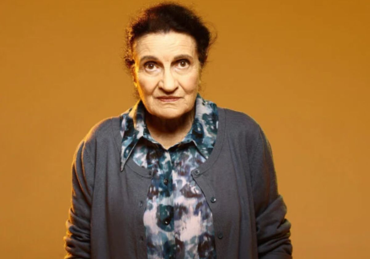 Σκαραβαίος: Οι χαρακτήρες και η υπόθεση της σειράς