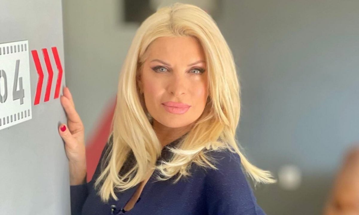 Ελένη Μενεγάκη : «Έπαθα τέτοια ταραχή, έτρεχα, είχε γαντζωθεί κάτι στο μάτι μου…»Τι αναφέρει για το ατύχημα της