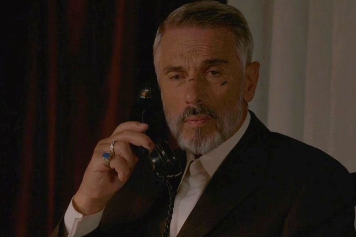 Έρωτας Φυγάς-Στέφανος-