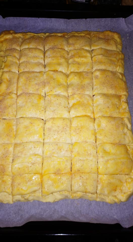 λουκανικόπιτα-σφολιάτας-συνταγή- λουκανικόπιτα-σφολιάτας-συνταγή-