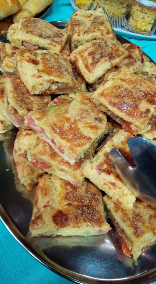 λουκανικόπιτα-σφολιάτας-συνταγή- λουκανικόπιτα-σφολιάτας-συνταγή-