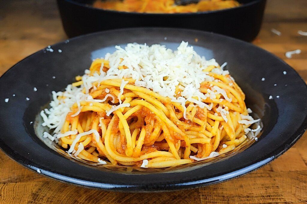 σάλτσα-από-φακές-για-ζυμαρικά-συνταγή-