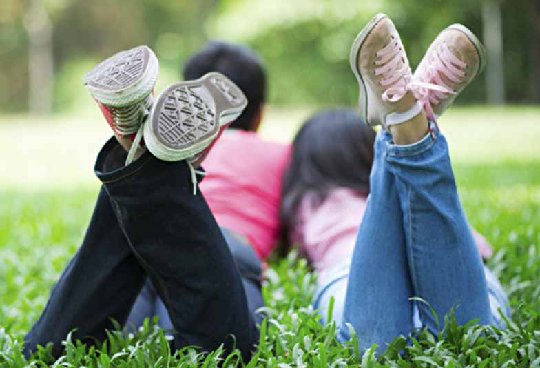 έκανε-την-πρώτη σχέση-στην-εφηβεία-και-έπεσαν-οι-βαθμοί-συμβουλές-