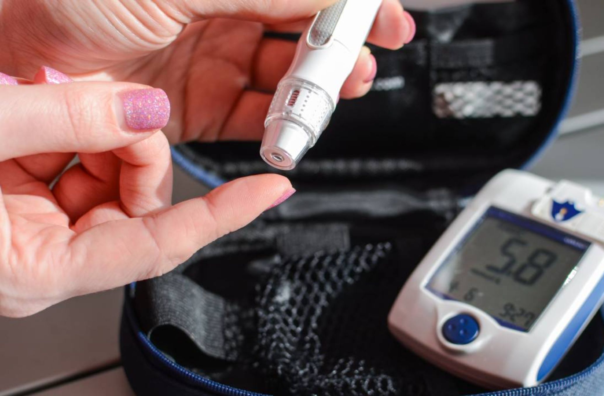 Αντίσταση στην Ινσουλίνη: Τι είναι ποια τα συμπτώματα και ποιος ο τρόπος αντιμετώπισης