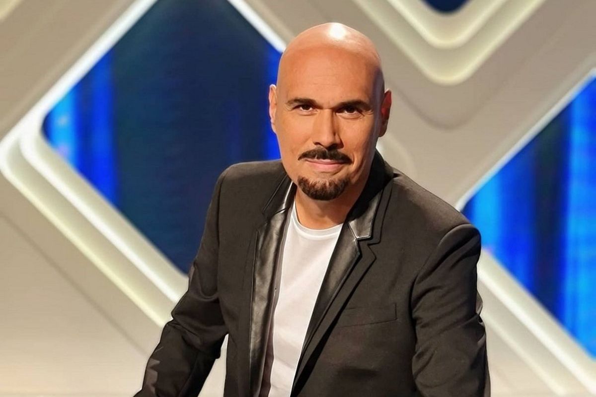 Δημήτρης Σκουλός: Με έδερναν στις σκάλες του σχολείου τέσσερα πέντε παιδιά επειδή ήμουν μαυριδερός