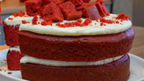 red velvet-κέικ-για-του-Αγίου Βαλεντίνου-συνταγή-