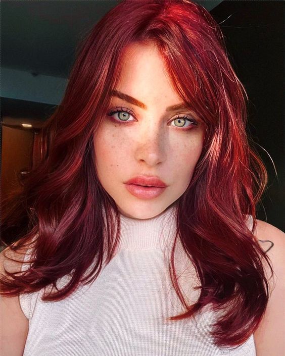 καστανοκόκκινα μαλλιά-σε-μακρύ-καρέ-ιδέες-