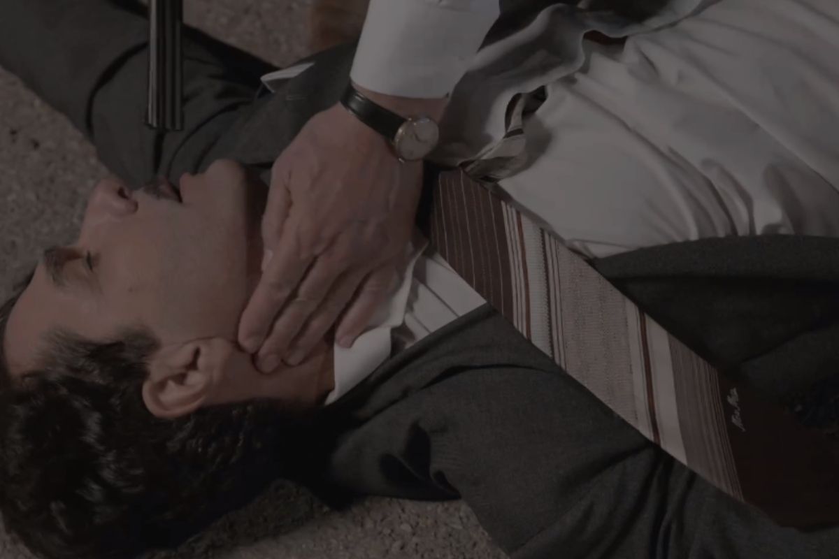 Έρωτας Φυγάς: Η Νάντια σκοτώνει τον Σωκράτη