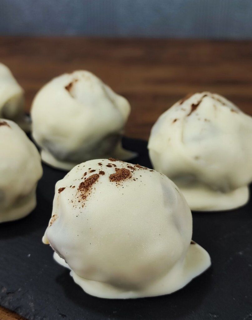 Τρουφάκια-μήλου-χωρίς ζάχαρη-συνταγή- Τρουφάκια-μήλου-χωρίς ζάχαρη-συνταγή-