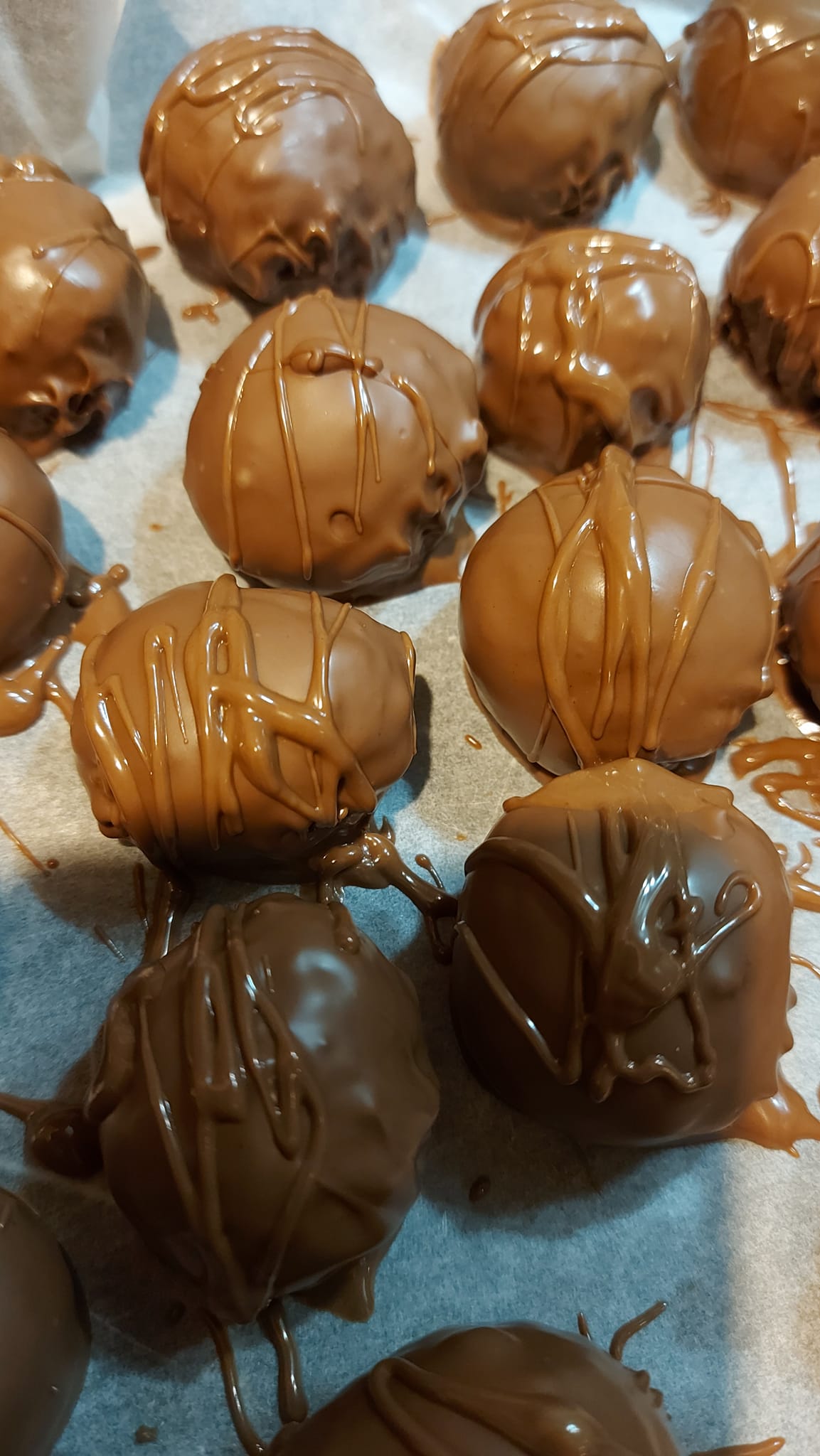 Τρουφάκια-Mars-συνταγή- Τρουφάκια-Mars-συνταγή-