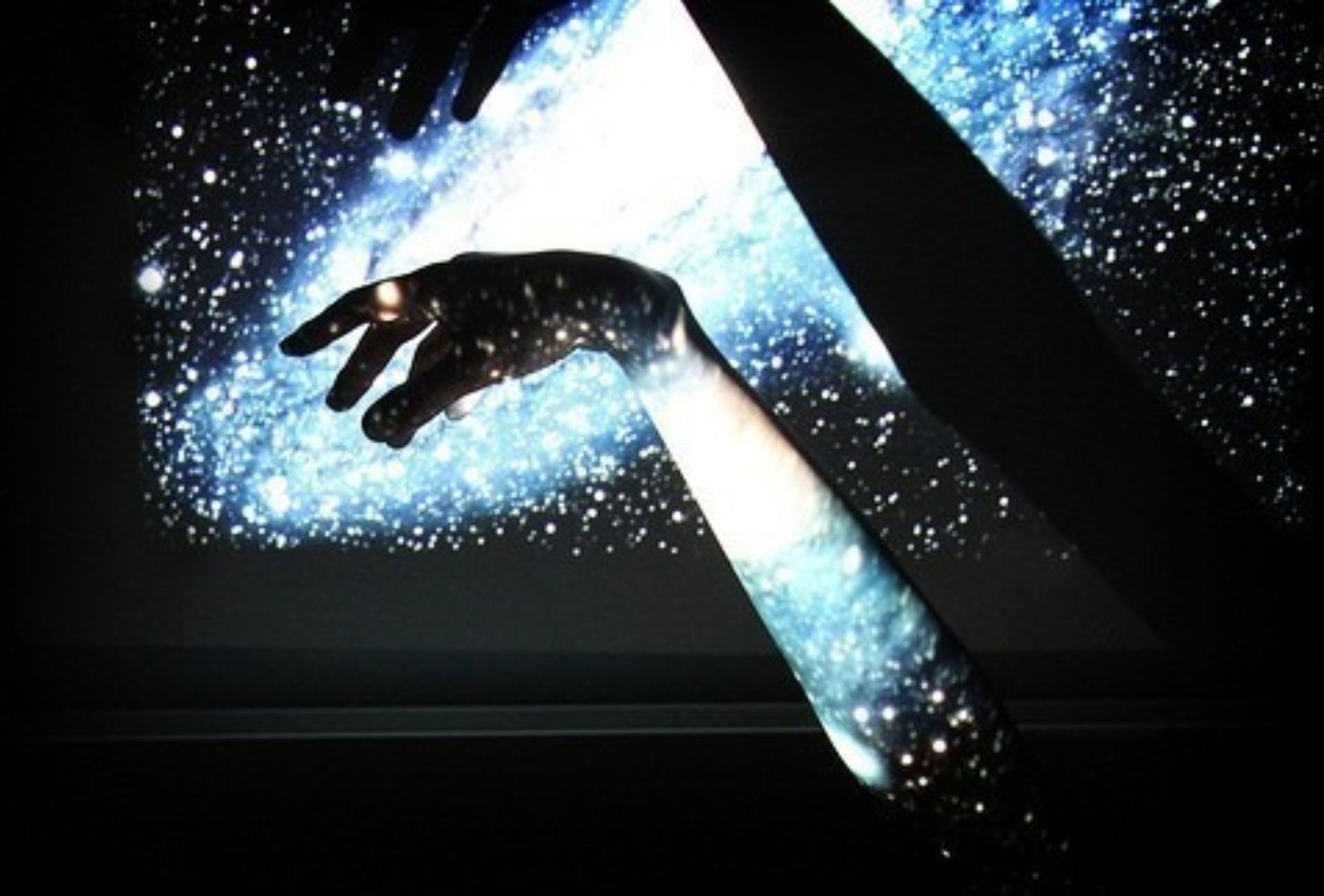 Αρνητική ενέργεια γύρω σας: 20 τεχνικές για να την διώξετε