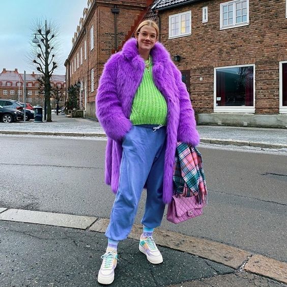 Oversized γούνες: 15 ιδέες για μοντέρνο ντύσιμο με την Νο1 τάση του Χειμώνα Oversized γούνες: 15 ιδέες για μοντέρνο ντύσιμο με την Νο1 τάση του Χειμώνα