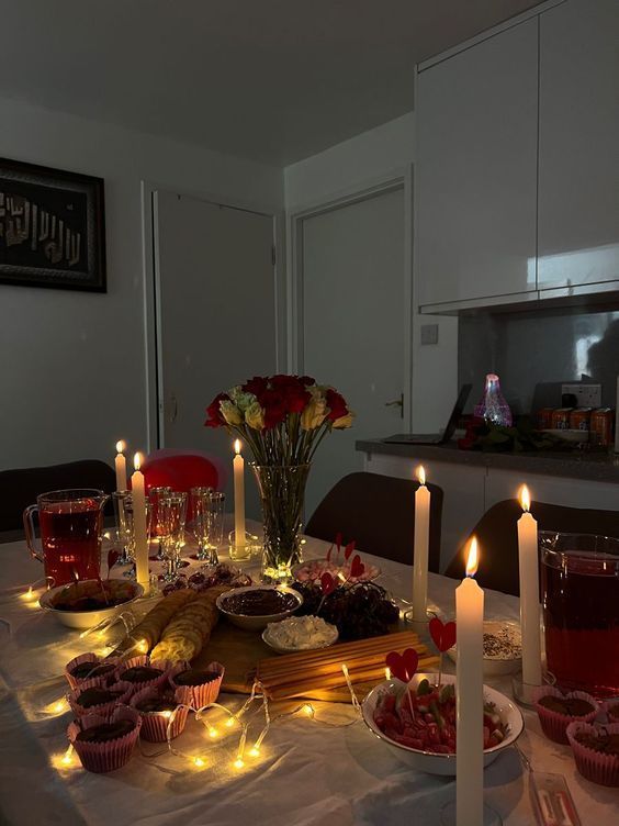 ρομαντικό-τραπέζι-με-κεριά-και-φαγητό-ιδέες- ρομαντικό-τραπέζι-με-κεριά-και-φαγητό-ιδέες-