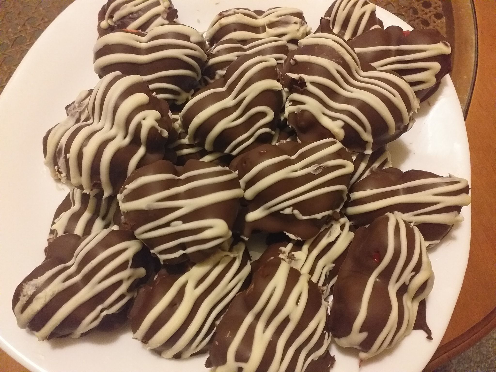 σοκολατάκια-καρδούλες-με-φράουλες-για-του-Αγίου Βαλεντίνου-συνταγή- σοκολατάκια-καρδούλες-με-φράουλες-για-του-Αγίου Βαλεντίνου-συνταγή-