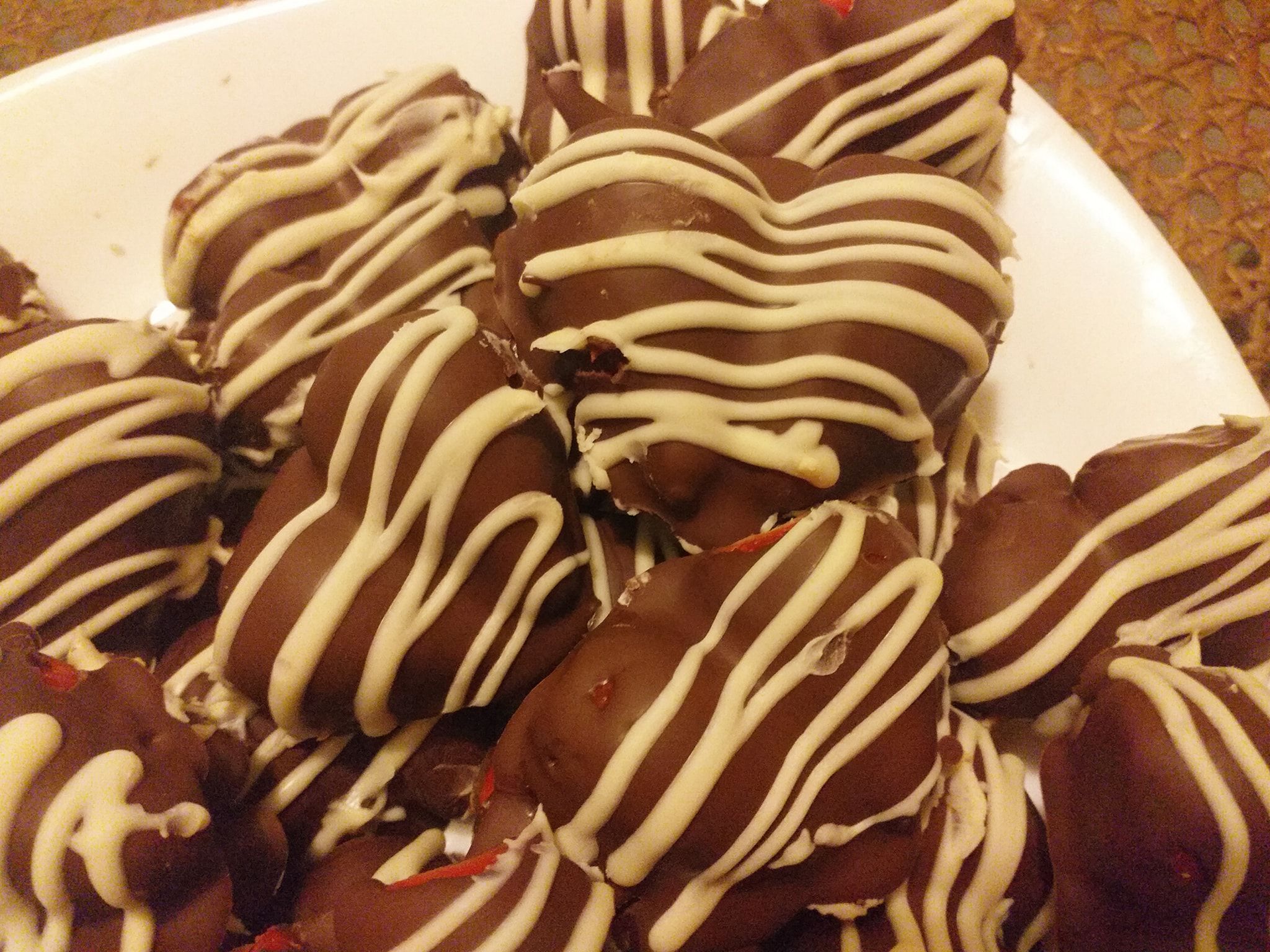 σοκολατάκια-καρδούλες-με-φράουλες-για-του-Αγίου Βαλεντίνου-συνταγή- σοκολατάκια-καρδούλες-με-φράουλες-για-του-Αγίου Βαλεντίνου-συνταγή-