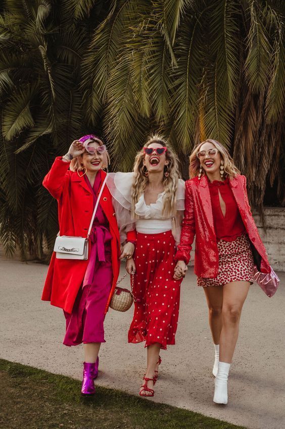 ιδέες-για-ρομαντικό-και-μοντέρνο-ντύσιμο-του-Αγίου Βαλεντίνου 2024-