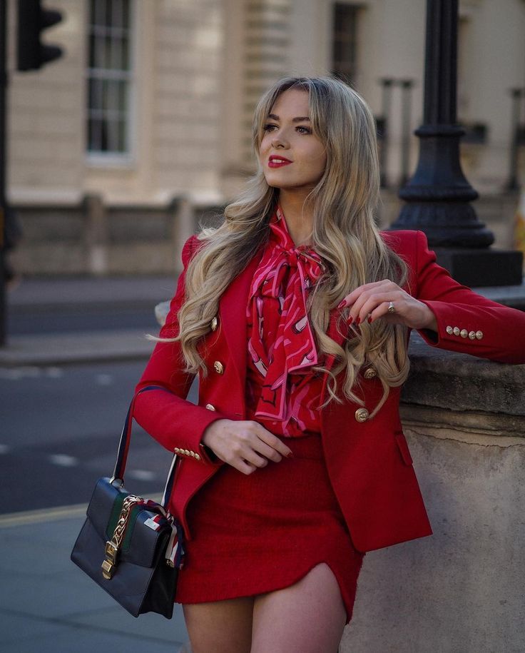 κόκκινο-σακάκι-με-μίνι φούστες-ιδέες-