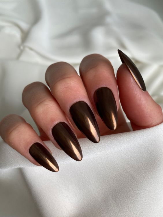 μεταλλικά-chocolate-νύχια-ιδέες-