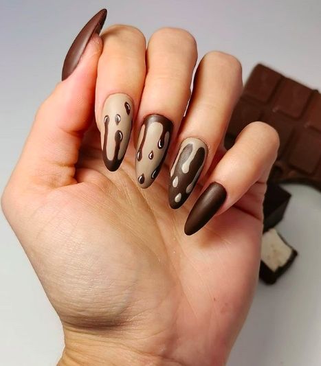 μανικιούρ-με-σχέδια-σοκολάτας-ιδέες-