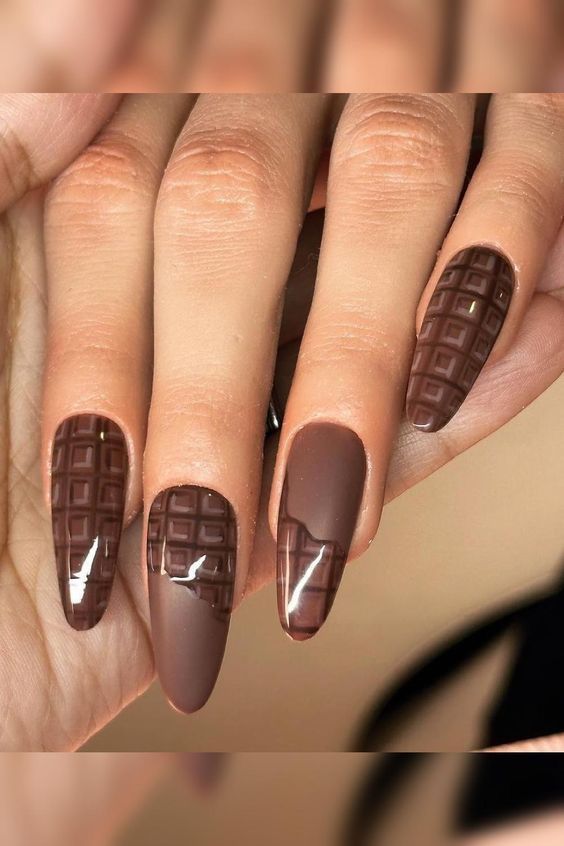 ιδέες-για-chocolate nails-τάσεις 2024-